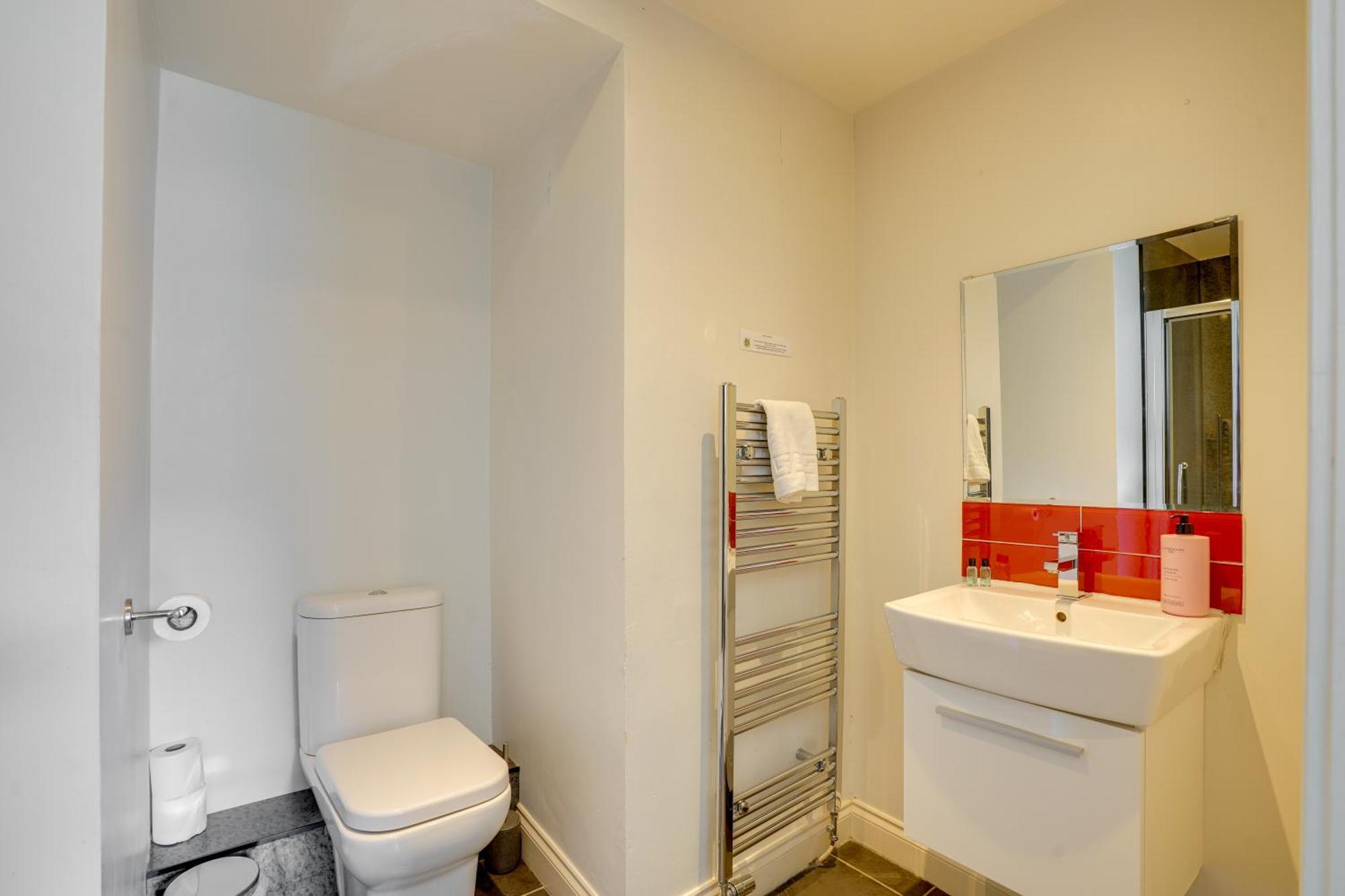 The County Hotel - Self Check-In, Ultra Fast Wi-Fi, Free Parking, Central Location Селкерк Екстер'єр фото