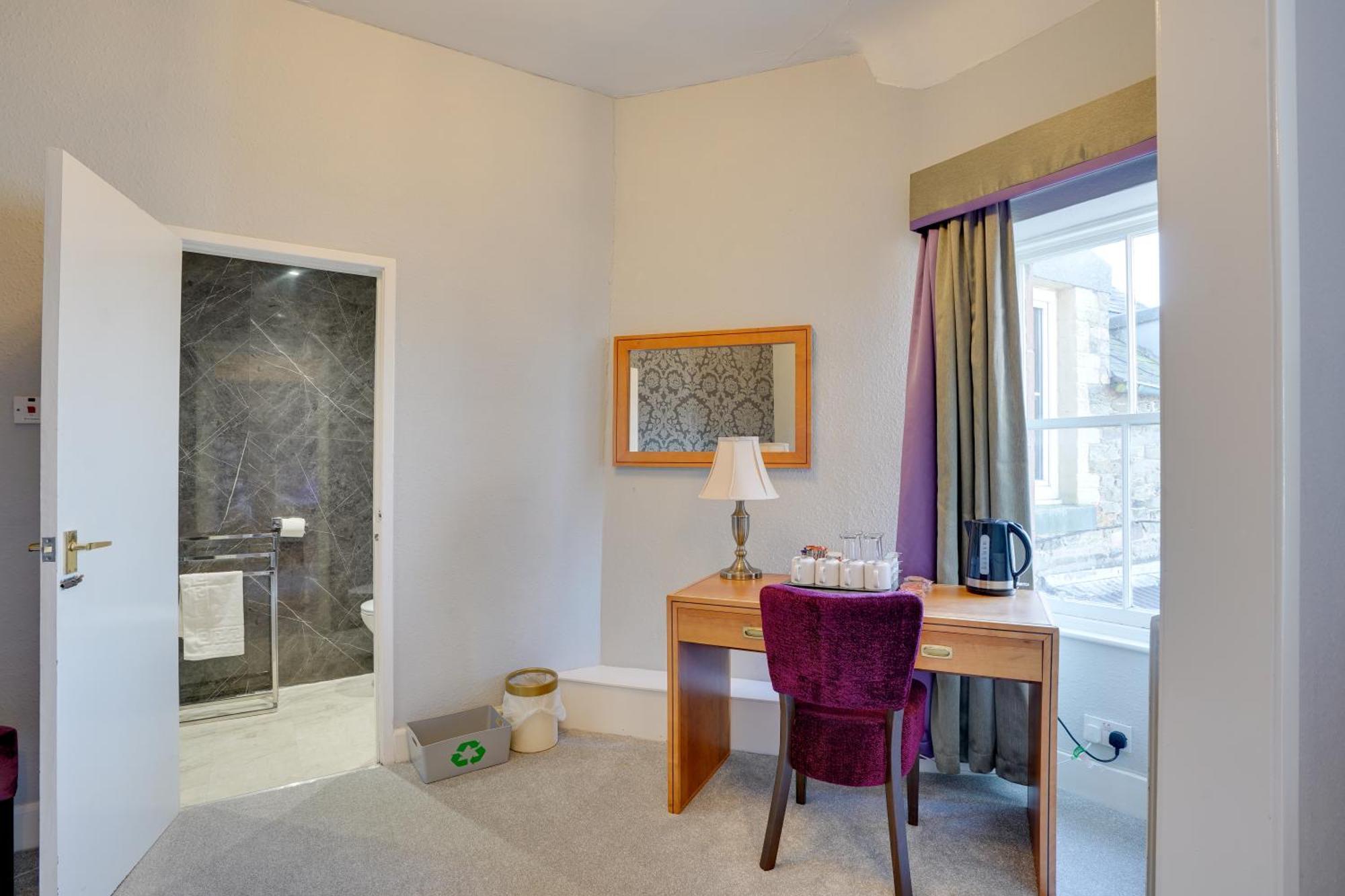 The County Hotel - Self Check-In, Ultra Fast Wi-Fi, Free Parking, Central Location Селкерк Екстер'єр фото